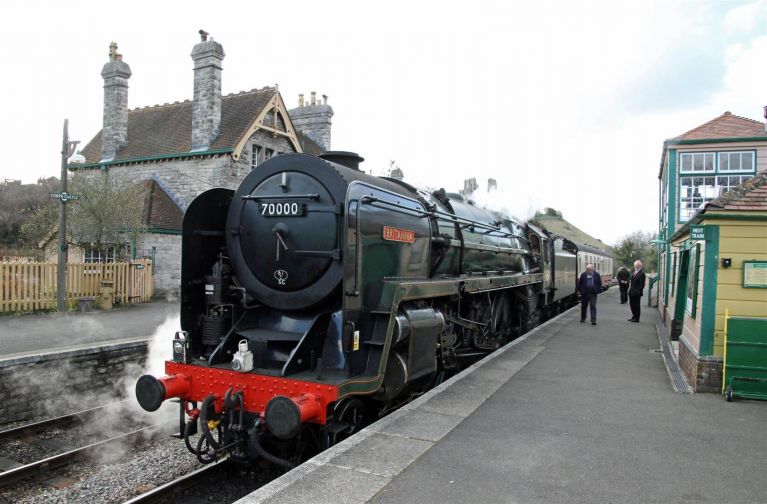 Britannia 70000 Br Standard Class 7 Loco Arrives In Swanage To Star In Spring Steam Gala