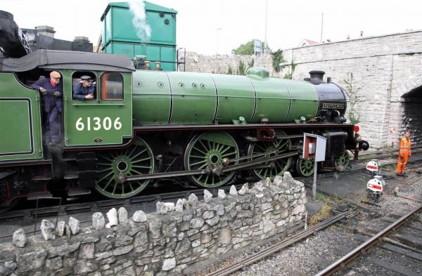 'MAYFLOWER' MAKES HISTORY – BEING THE FIRST B1 CLASS STEAM LOCOMOTIVE ...